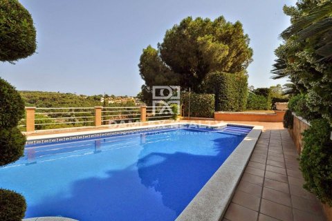 House à vendre à Lloret de Mar, Girona, Espagne, 4 chambres, 355 m2 No. 177128 - photo 4