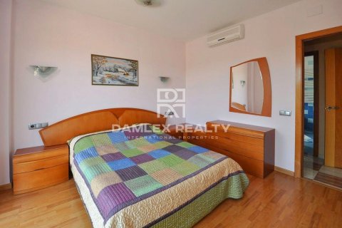 House à vendre à Lloret de Mar, Girona, Espagne, 4 chambres, 355 m2 No. 177128 - photo 27