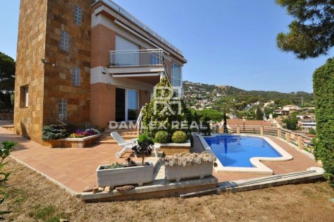 House à vendre à Lloret de Mar, Girona, Espagne, 4 chambres, 355 m2 No. 177128 - photo 6