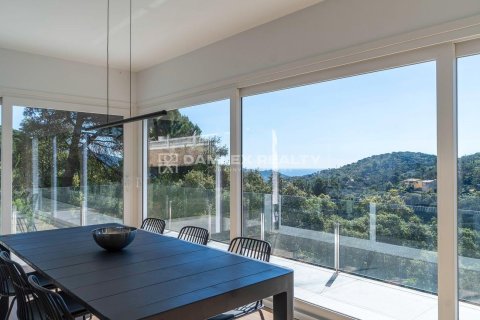 Villa à vendre à Lloret de Mar, Girona, Espagne, 4 chambres, 187 m2 No. 177127 - photo 11