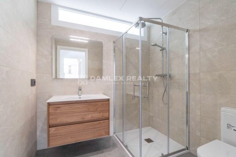 Villa à vendre à Lloret de Mar, Girona, Espagne, 4 chambres, 187 m2 No. 177127 - photo 23