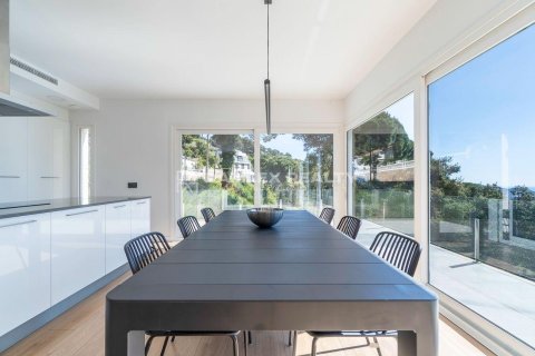 Villa à vendre à Lloret de Mar, Girona, Espagne, 4 chambres, 187 m2 No. 177127 - photo 16