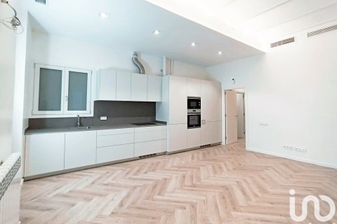 Продажа квартиры в Барселона, Испания 1 спальня, 70м2 №154164 - фото 13