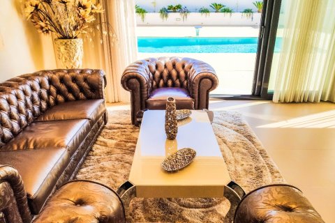 Продажа виллы в Дехеса де Кампоамор, Аликанте, Испания 3 спальни, 157м2 №144736 - фото 14