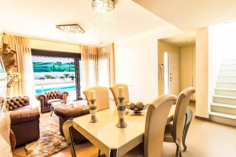 Продажа виллы в Дехеса де Кампоамор, Аликанте, Испания 3 спальни, 157м2 №144736 - фото 2