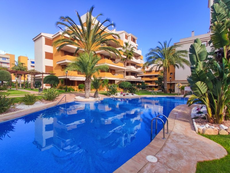 Apartment in Punta Prima, Alicante, Spain 2 bedrooms, 70 sq.m. No. 144732