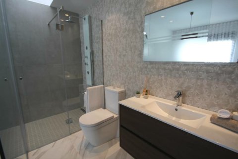 Продажа виллы в Дехеса де Кампоамор, Аликанте, Испания 4 спальни, 134м2 №144735 - фото 9