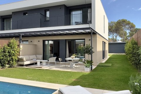 Villa i Puig De Ros, Mallorca, Spanien 4 sovrum, 165 kvm. Nr. 147761