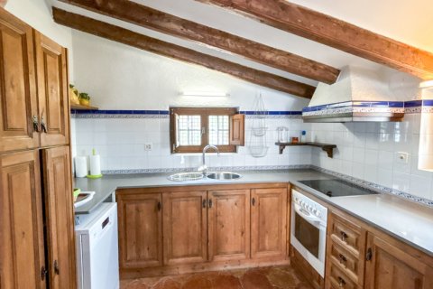 Hus till salu i Tortosa, Tarragona, Spanien 12 sovrum, 821 kvm. Nr. 153360 - foto 25