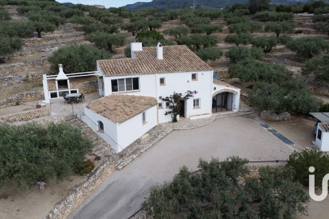 Hus till salu i Tortosa, Tarragona, Spanien 12 sovrum, 821 kvm. Nr. 153360 - foto 3