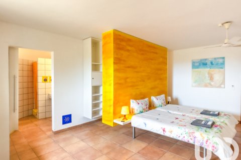 Hus till salu i Tortosa, Tarragona, Spanien 12 sovrum, 821 kvm. Nr. 153360 - foto 13