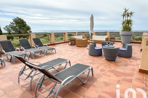 Hus till salu i Tortosa, Tarragona, Spanien 12 sovrum, 821 kvm. Nr. 153360 - foto 9