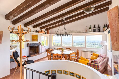 Hus till salu i Tortosa, Tarragona, Spanien 12 sovrum, 821 kvm. Nr. 153360 - foto 12