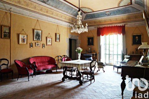 Hus till salu i Torroella de Montgri, Girona, Spanien 12 sovrum, 2062 kvm. Nr. 153363 - foto 19