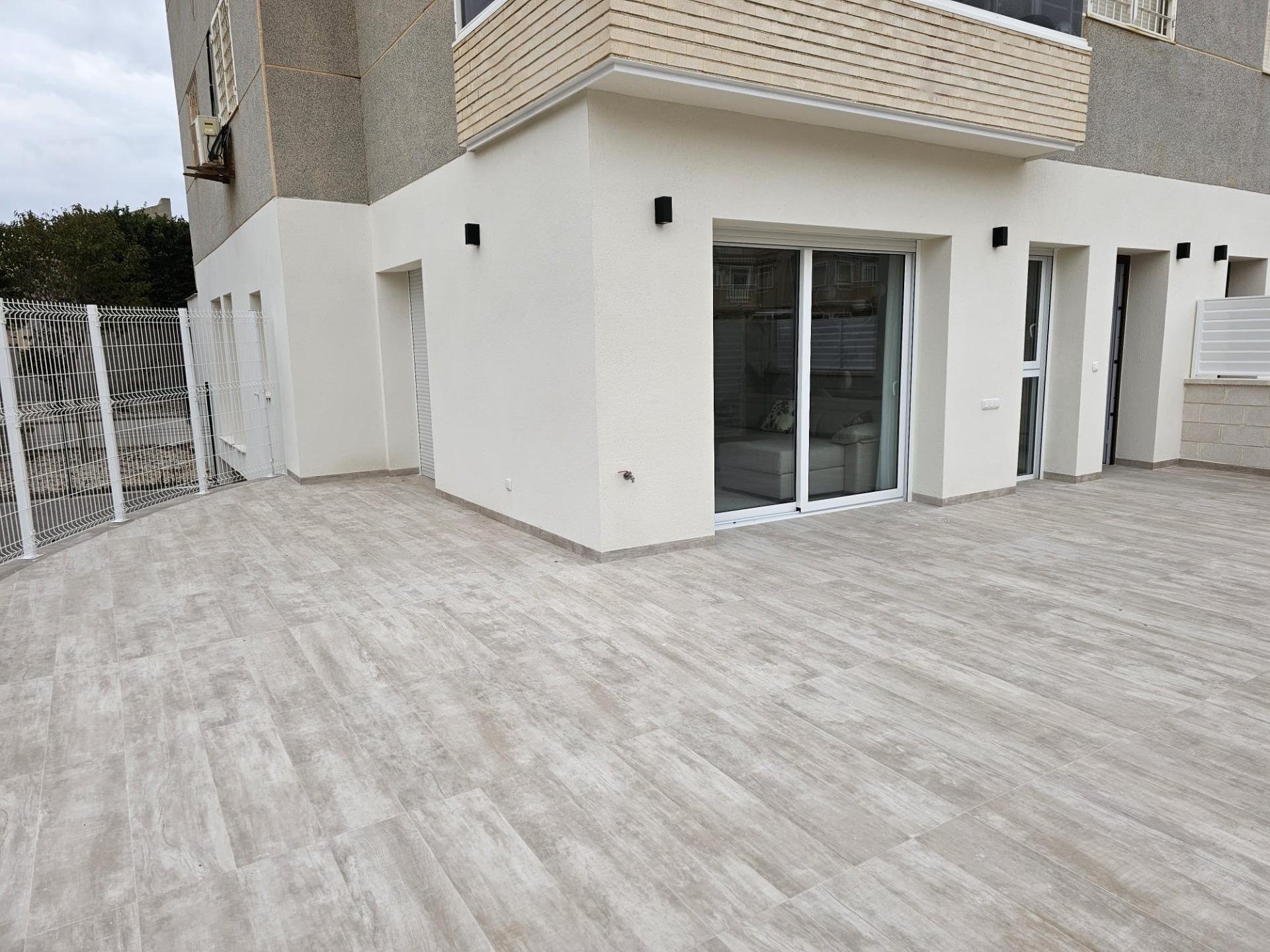 Dzīvoklis Torrevieja, Alicante, Spānijā 3 istabas, 110 m2 Nr. 139465