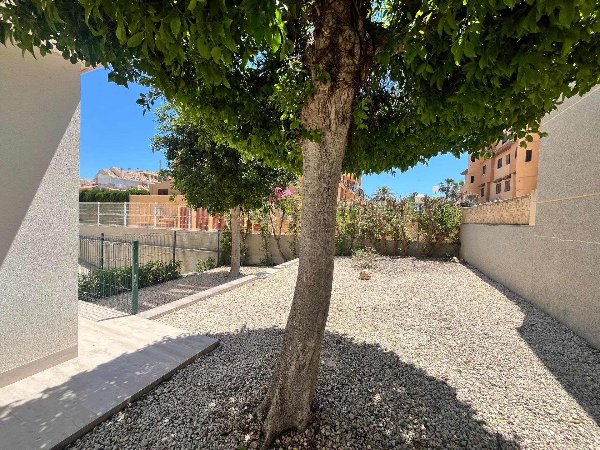 Dzīvoklis Torrevieja, Alicante, Spānijā 3 istabas, 110 m2 Nr. 139465