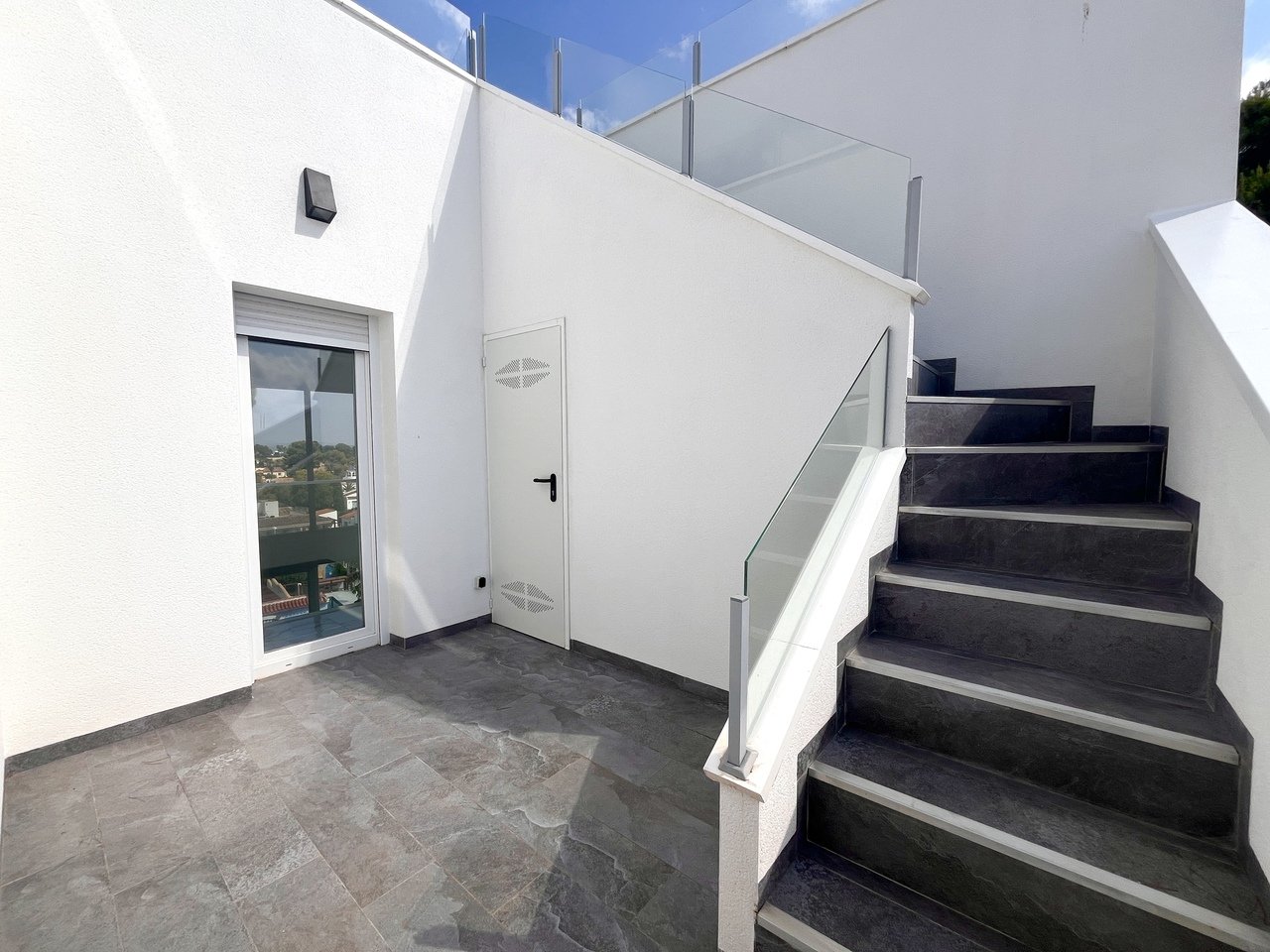Villa en Los Balcones, Alicante, España 6 dormitorios, 218 m2 No. 139464