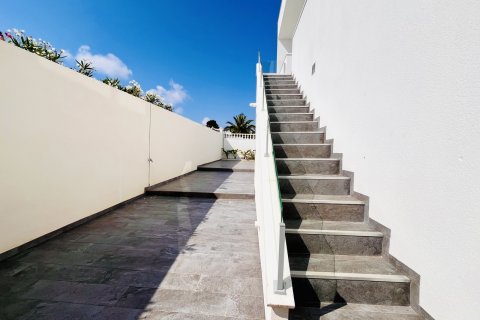 Villa till salu Torrevieja, Alicante, Spanien 6 sovrum, 218 kvm. Nr. 139464 - foto 17