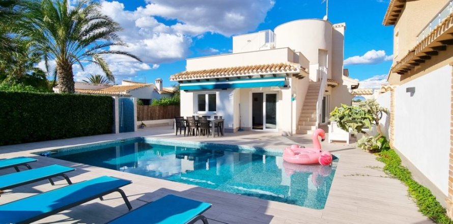 Villa a Playa Flamenca II, Alicante, Spagna 4 camere da letto, 121 mq. N° 146082