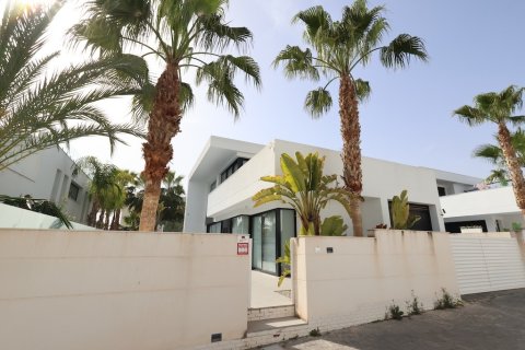 Willa w Ciudad Quesada, Alicante, Hiszpania 3 sypialnie, 191 mkw. nr 146085 – zdjęcie 29