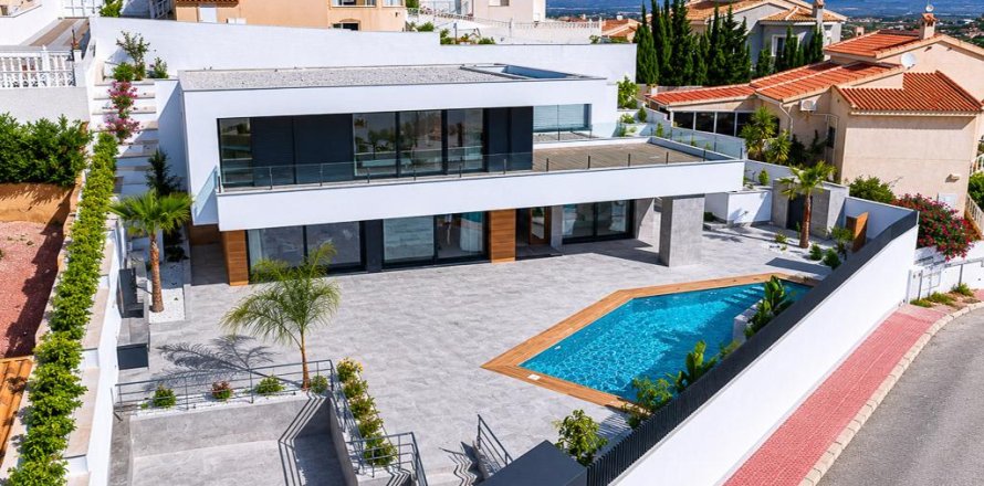 Villa in Rojales, Alicante, Spain 4 bedrooms, 203 sq.m. No. 168623