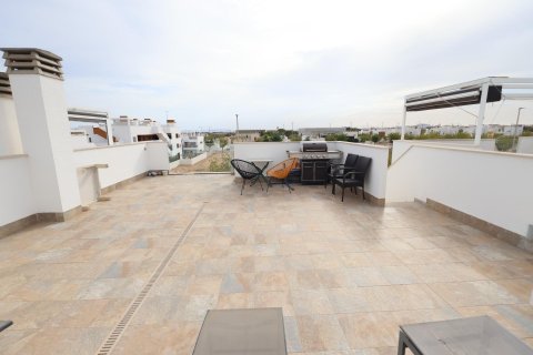 Bungalow for sale in Pilar de la Horadada, Alicante, Spain 2 bedrooms, 70 sq.m. No. 165739 - photo 18