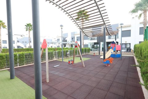 Bungalow for sale in Pilar de la Horadada, Alicante, Spain 2 bedrooms, 70 sq.m. No. 165739 - photo 19