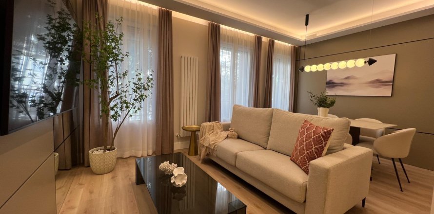 Appartamento a Madrid, Spagna 2 camere da letto, 106 mq. N° 165735
