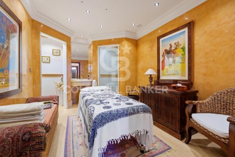 Willa w Marbella, Malaga, Hiszpania 6 sypialni, 712 mkw. nr 157664 – zdjęcie 23