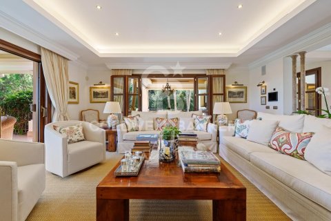 Willa w Marbella, Malaga, Hiszpania 6 sypialni, 712 mkw. nr 157664 – zdjęcie 3