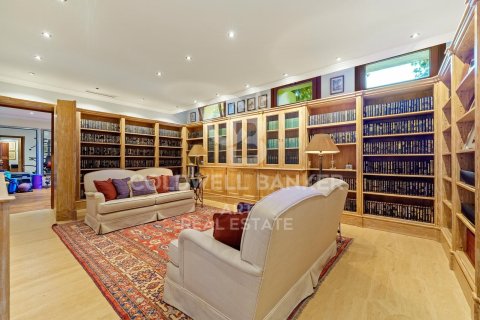 Willa w Marbella, Malaga, Hiszpania 6 sypialni, 712 mkw. nr 157664 – zdjęcie 21