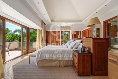 Willa w Marbella, Malaga, Hiszpania 6 sypialni, 712 mkw. nr 157664 – zdjęcie 15