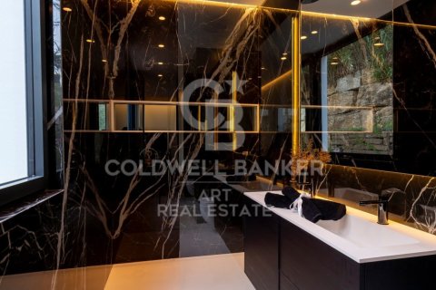 Villa for sale in Benahavis, Malaga, Spain 6 bedrooms, 1182 sq.m. No. 157668 - photo 17