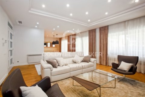 Casa in vendita a Gava, Barcelona, Spagna 6 camere da letto, 494 mq. N° 157665 - foto 3
