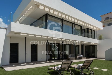 Villa for sale in Estepona, Malaga, Spain 5 bedrooms, 508 sq.m. No. 157663 - photo 17