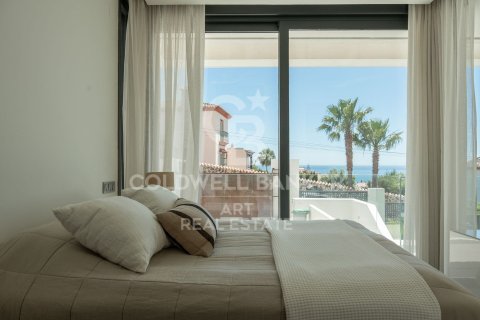 Villa for sale in Estepona, Malaga, Spain 5 bedrooms, 508 sq.m. No. 157663 - photo 13