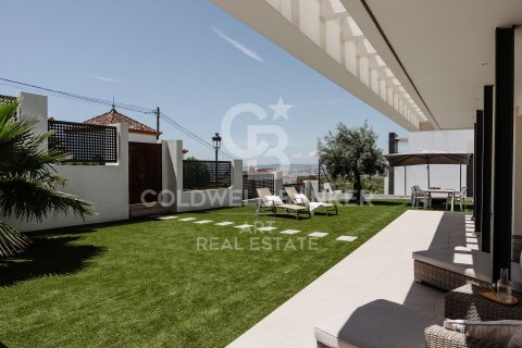 Villa for sale in Estepona, Malaga, Spain 5 bedrooms, 508 sq.m. No. 157663 - photo 19