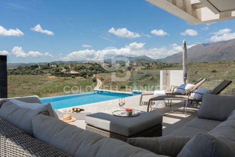 Villa for sale in Estepona, Malaga, Spain 5 bedrooms, 508 sq.m. No. 157663 - photo 10