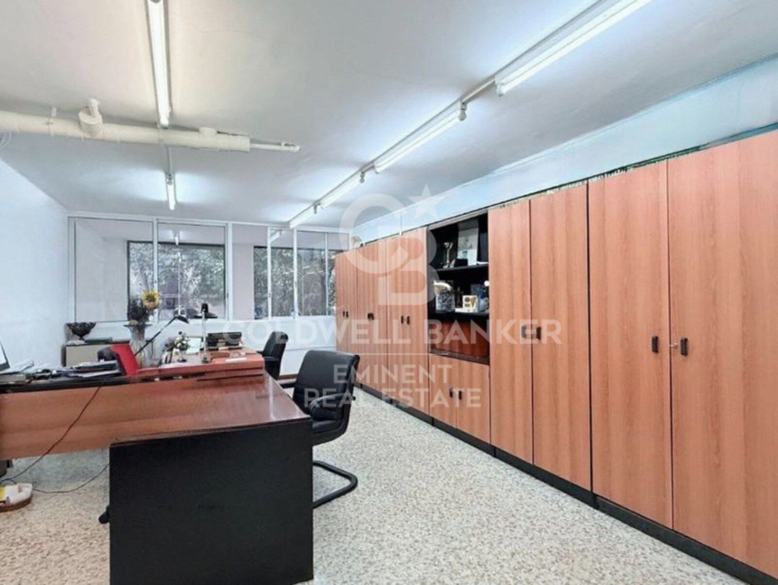 Commercial property à Barcelona, Espagne 767 m2 No. 179043
