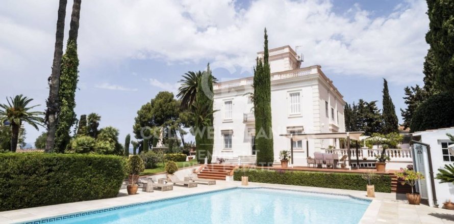 Villa à Esplugues de Llobregat, Barcelona, Espagne 9 chambres, 734 m2 No. 179047