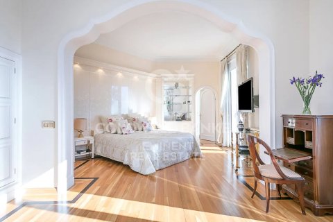 Villa à vendre à Esplugues de Llobregat, Barcelona, Espagne, 9 chambres, 734 m2 No. 179047 - photo 27