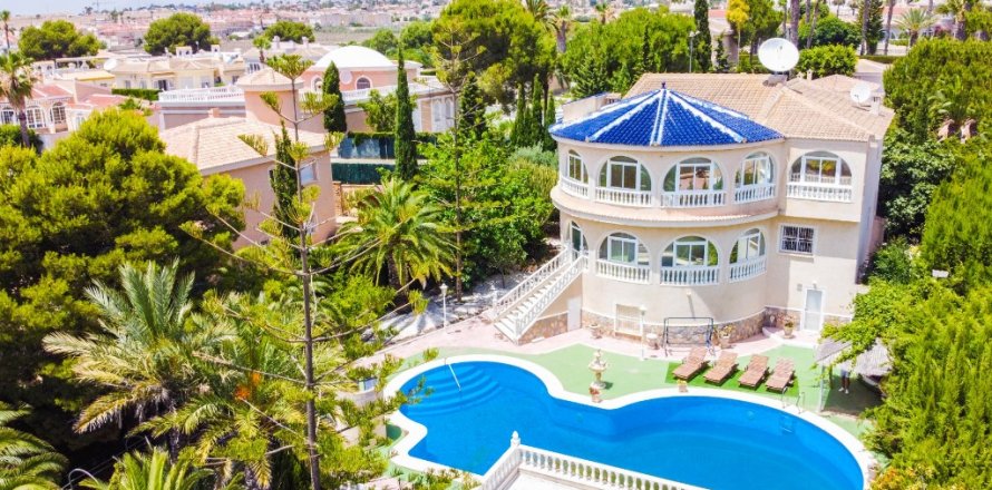 Villa en Ciudad Quesada, Alicante, España 5 dormitorios,  No. 145529