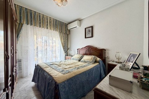 Apartment for sale in Torrevieja, Alicante, Spain 6 bedrooms, 195 sq.m. No. 189233 - photo 7