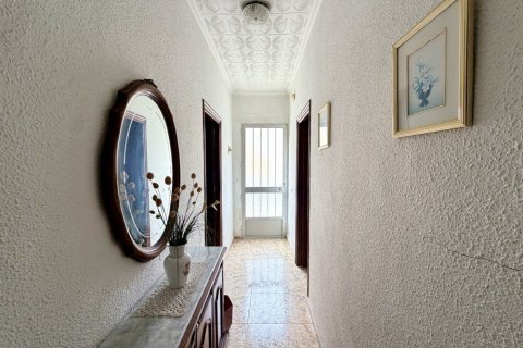 Apartment for sale in Torrevieja, Alicante, Spain 6 bedrooms, 195 sq.m. No. 189233 - photo 21