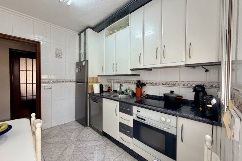 Apartment for sale in Torrevieja, Alicante, Spain 6 bedrooms, 195 sq.m. No. 189233 - photo 8