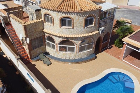 Villa a Alicante, Spagna 4 camere da letto, 79 mq. N° 165707