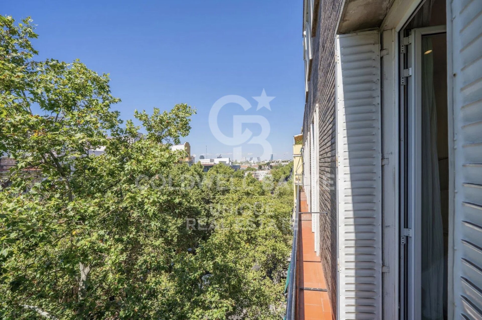 Appartamento a Madrid, Spagna 3 camere da letto, 96 mq. N° 179004