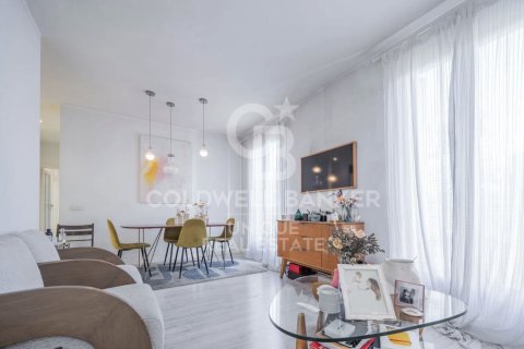 Apartment à Madrid, Espagne 3 chambres, 96 m2 No. 179004