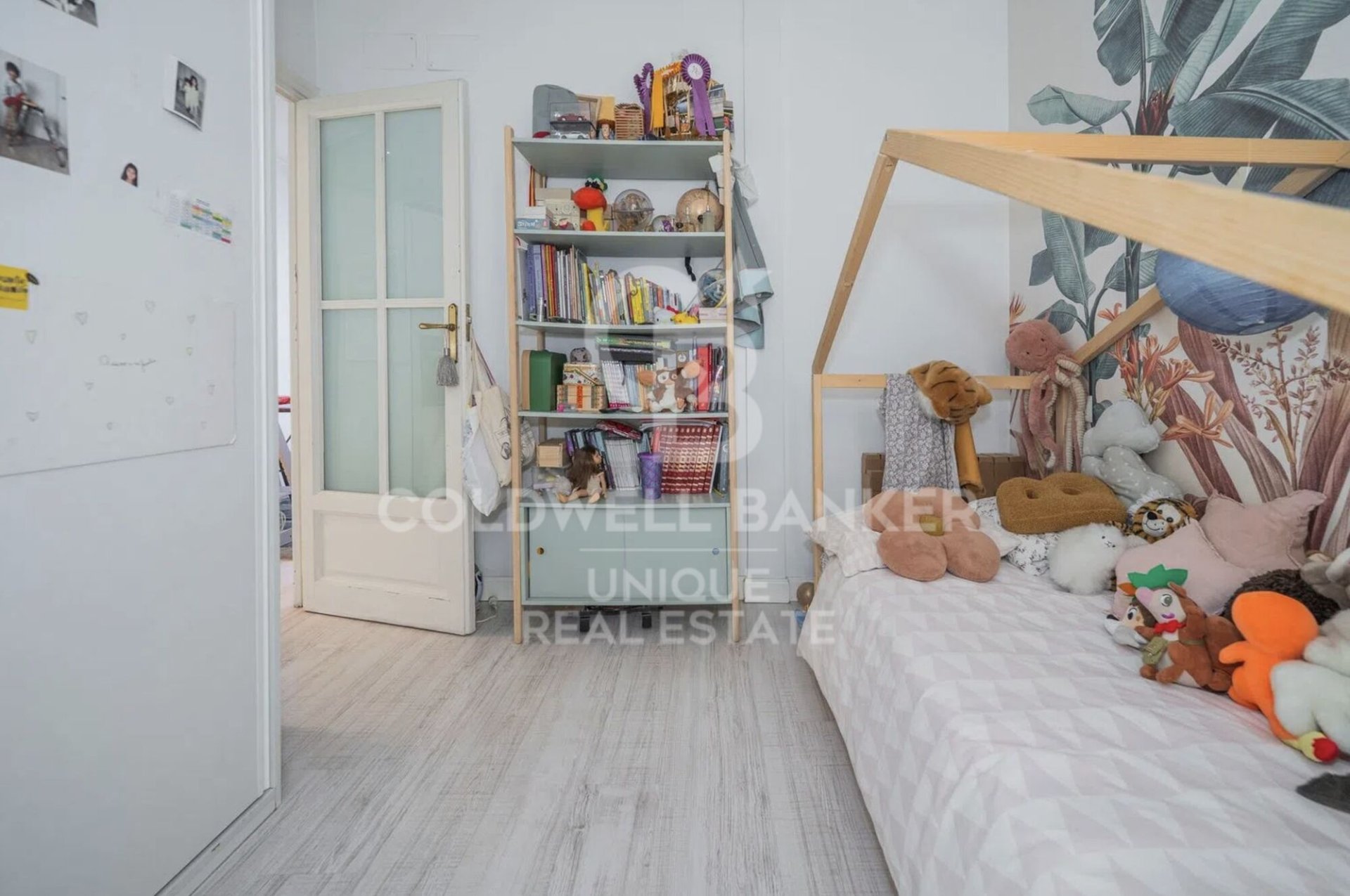 Appartamento a Madrid, Spagna 3 camere da letto, 96 mq. N° 179004
