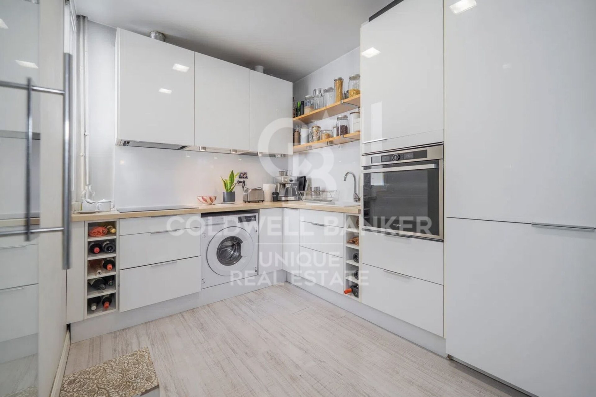 Appartamento a Madrid, Spagna 3 camere da letto, 96 mq. N° 179004